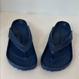 Birkenstock Navy Honolulu flip flops